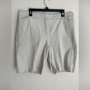 Talbots Perfect Shorts 10.5” Women Size 16 White